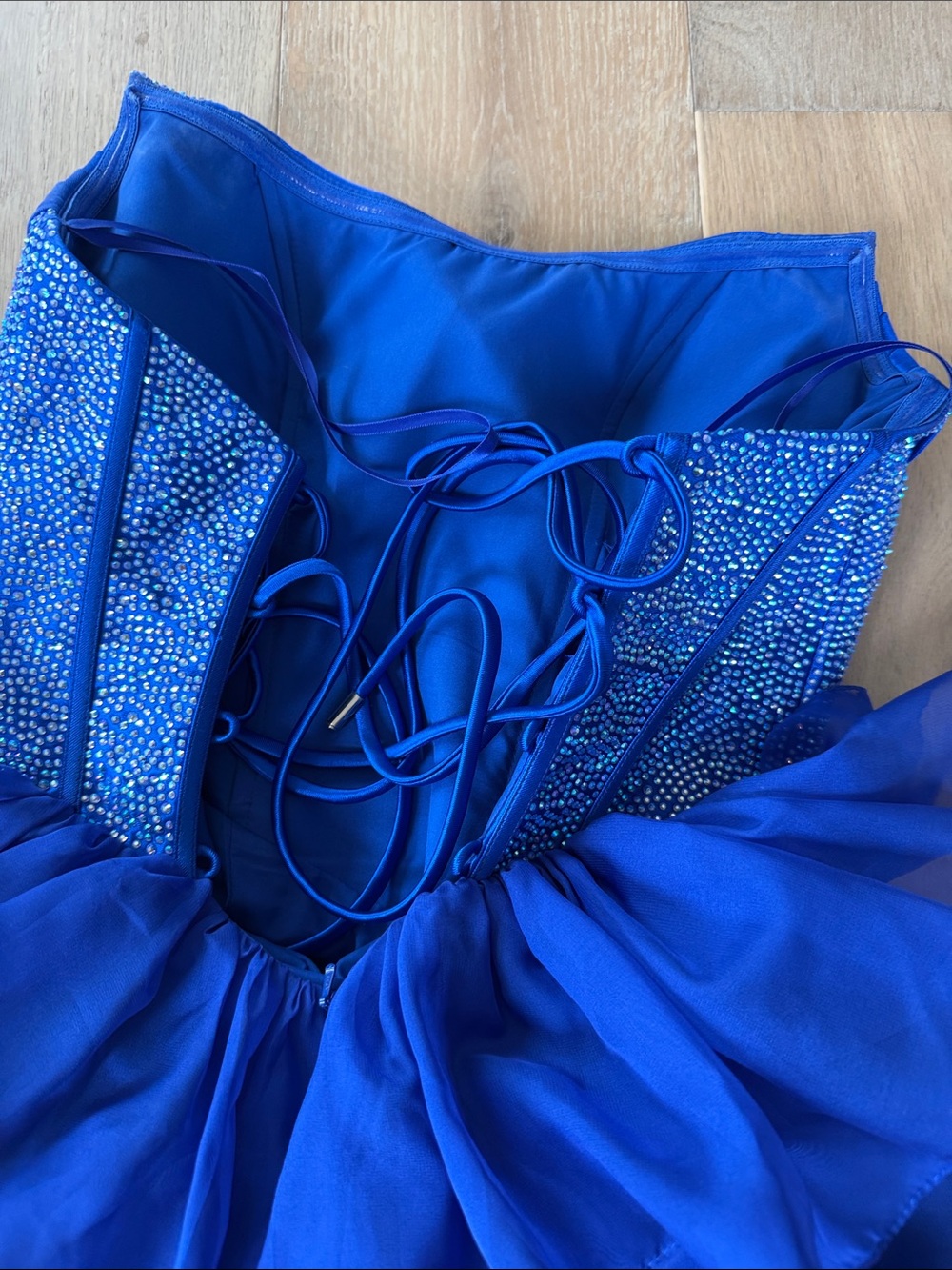 Elegant Royal Blue Ruffled Evening Dress - Picture 4 of 4